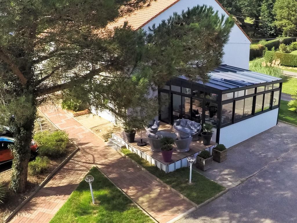 Hotel Le Relais Des Champs ウジェニー・レ・バン エクステリア 写真